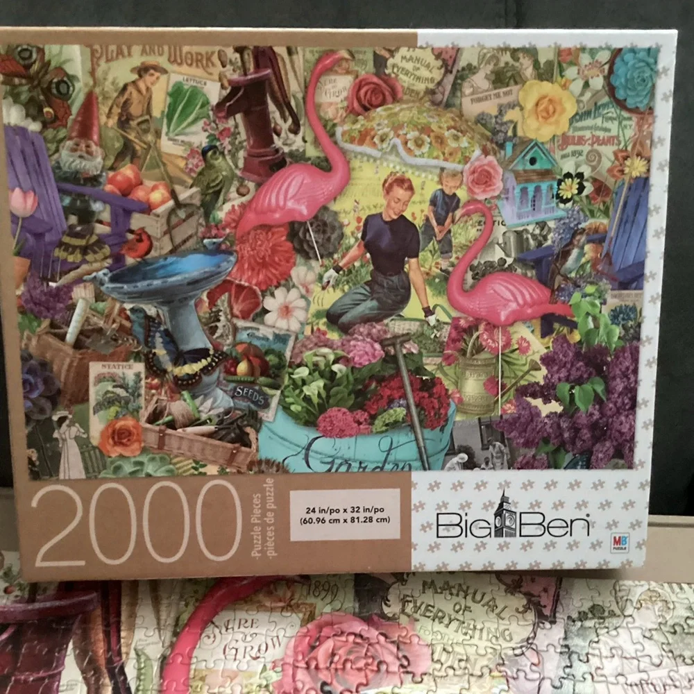 2000pc Puzzle- missing 1 pc - Picture 1 of 2
